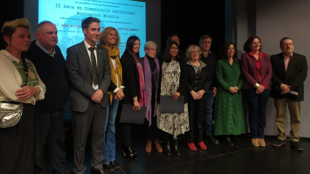 Els protagonistes de l'acte del lliurament de la II Beca Montserrat Minobis. 