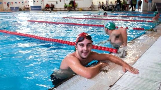 Un participant a la competició de natació Special Olympics del 2012 (Foto: Dani Codina)