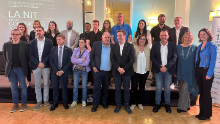 Foto de família dels protagonistes de la I Nit de la Comunicació de la Selva. 