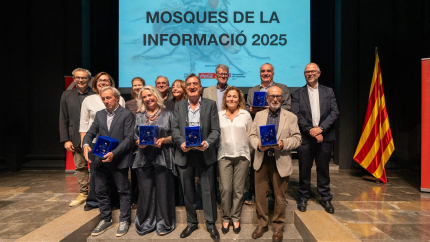 Foto de família dels guardonats, la Junta de Girona i el degà. 