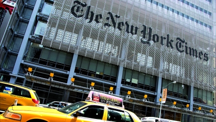 La coneguda façana del NYT al centre neuràlgic de Nova York