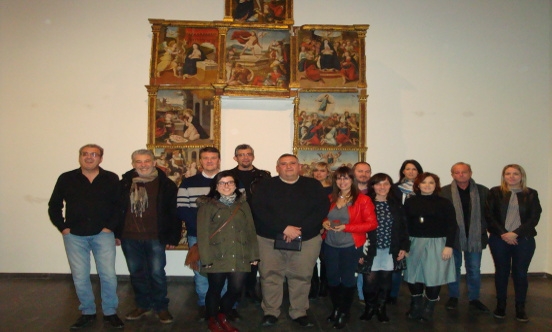 La junta del CPCLleida amb els nous col·legiats que van assistir a l'Assemblea.