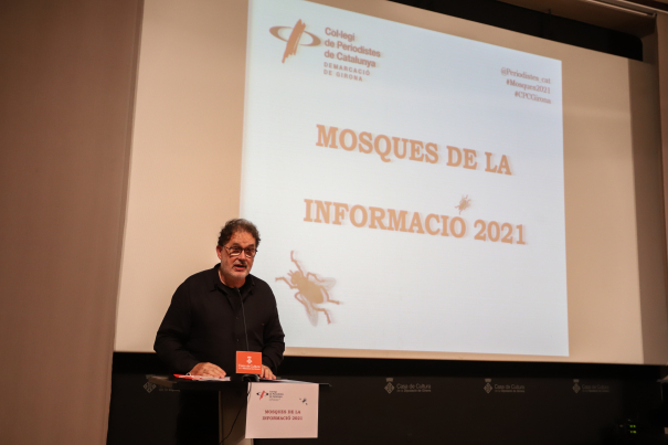 El president de la Demarcació de Girona del Col·legi de Periodistes, Joan Ventura, va fer el primer discurs. 