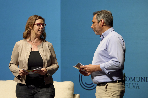 Els presentadors de la II Nit de la Comunicació.
