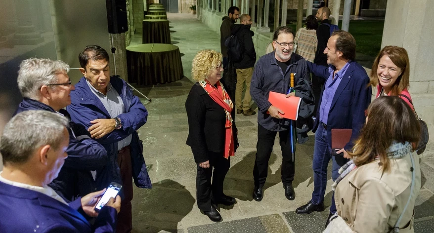 17101901db277.jpg 17101901db277.jpg