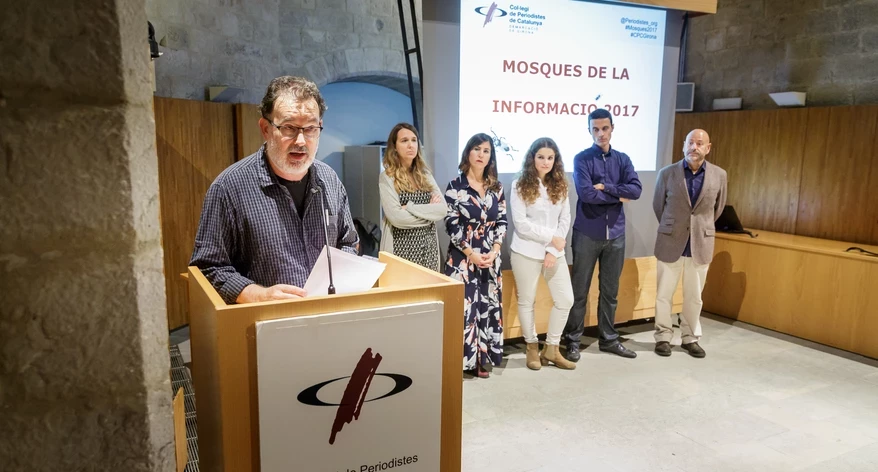 Manifest conjunt de la Junta de Girona llegit pel president, Joan Ventura. Manifest conjunt de la Junta de Girona llegit pel president, Joan Ventura.