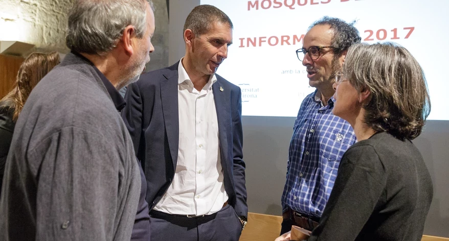 17101901db899.jpg 17101901db899.jpg