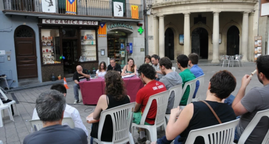 El debat es va celebrar a la plaça de Sant Pere