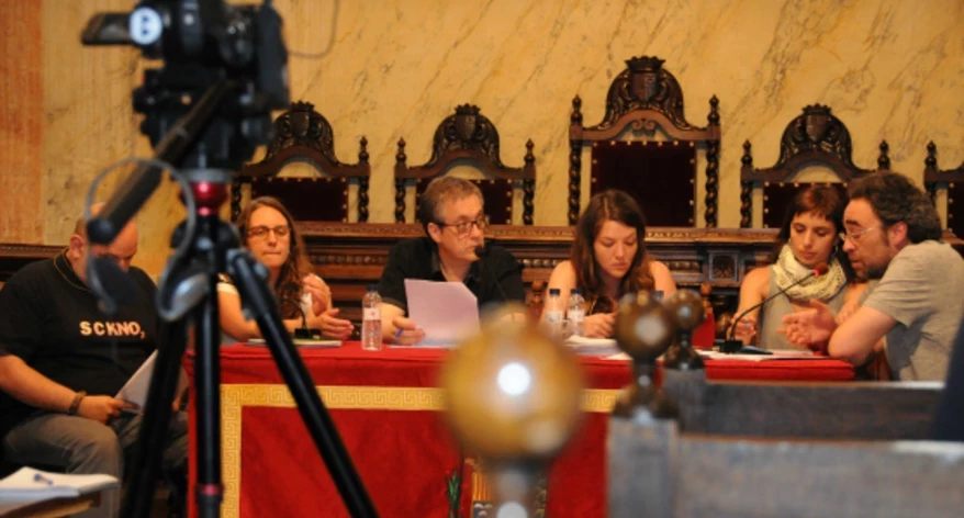  davant de l'Ajuntament.