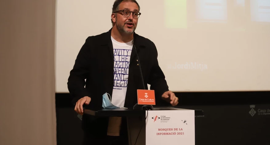 Lautor de les Mosques daquest any, Jordi Mitjà. 