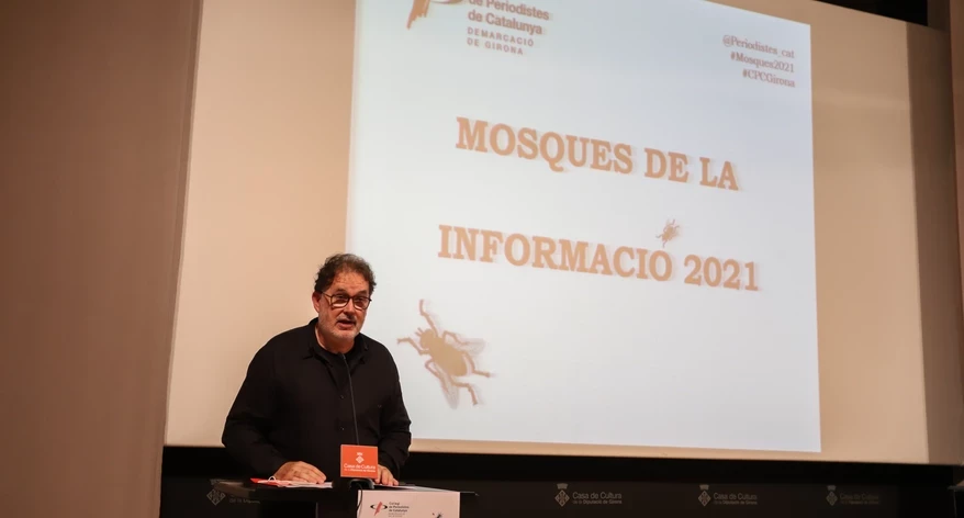 El president de la Demarcació de Girona del Col·legi de Periodistes, Joan Ventura, va fer el primer discurs. 