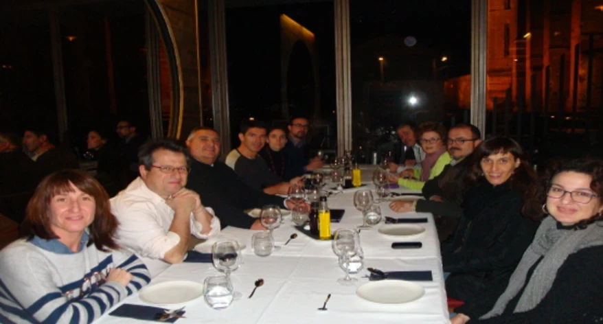  a l'interior del peu del campanar.