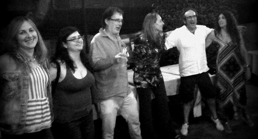 Intentant seguir la Clara Sánchez-Castro!