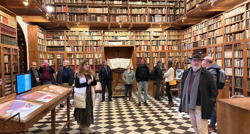 img-9357.jpg img-9357.jpg