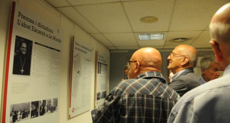 Perspectiva de la sala on va celebrar-se la inauguració.