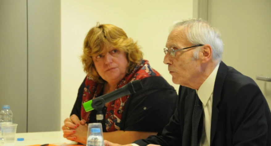 Perspectiva de la sala on es va celebrar la inauguració. 