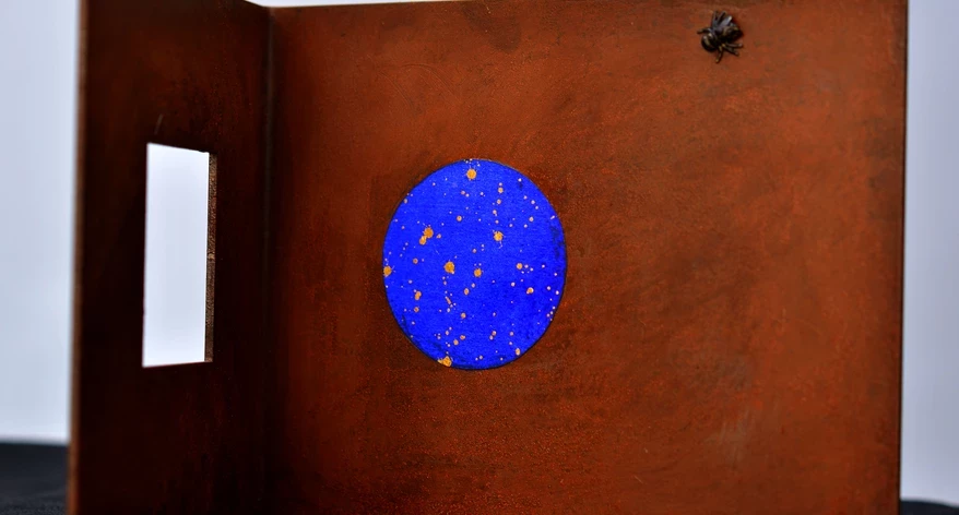 La Mosca del 2022, obra d'Assumpció Mateu. 