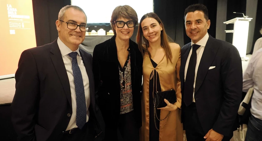 Fèlix Roca i Montse Aguer, amb Lara i Míchel. 