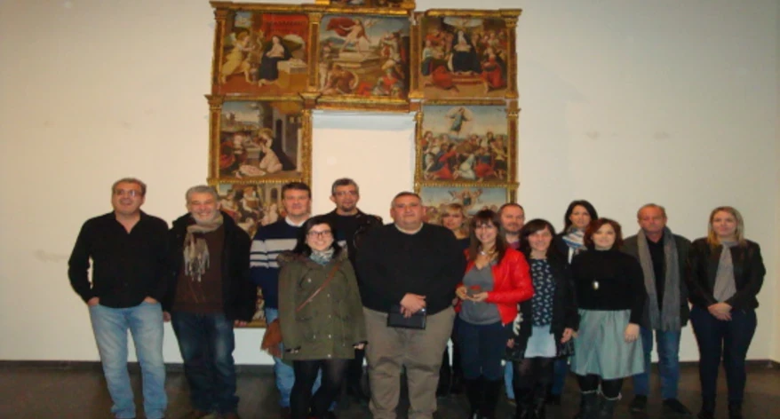 La junta del CPCLleida amb els nous col·legiats que van assistir a l'Assemblea.