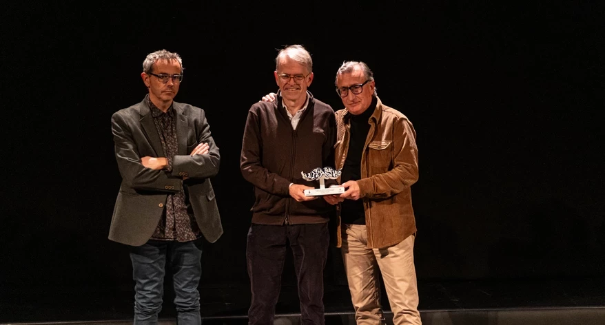 Jordi Ribot va lliurar el premi al millor projecte de comunicació periodística.