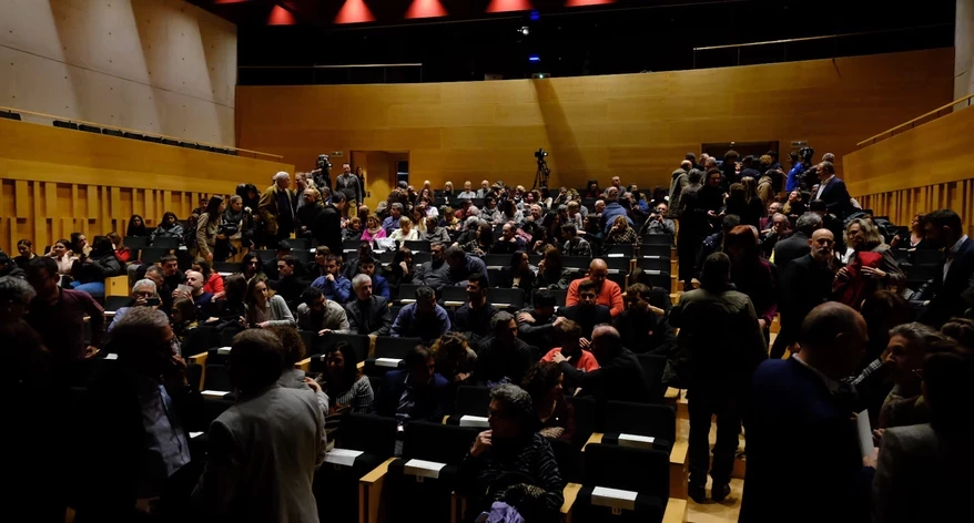 Moments abans de començar la gala. 