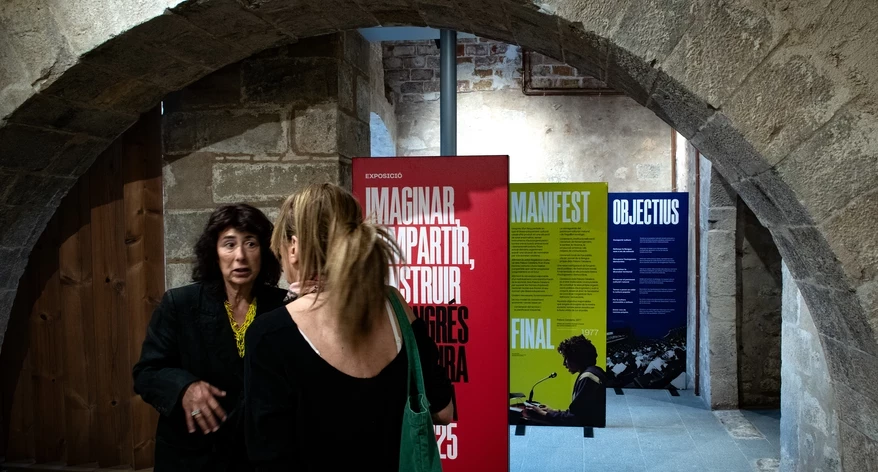 L'exposició "Imaginar, compartir,construir", a la Casa Solterra de Girona.