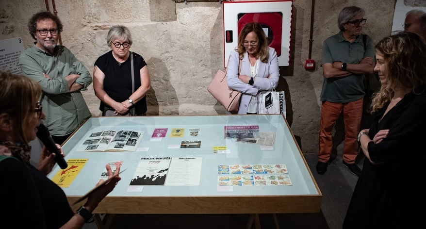 La comissària de l'exposició, Carme Garcia, va oferir un recorregut explicatiu.