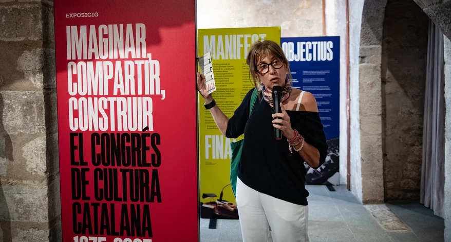 La comissària de l'exposició, Carme Garcia, va oferir un recorregut explicatiu.