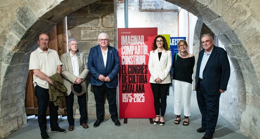 Jaume Guillamet, Jaume Sobrequés, Agustí Alcoberro, Isabel Bernal, Carme Garcia i Jordi Grau.
