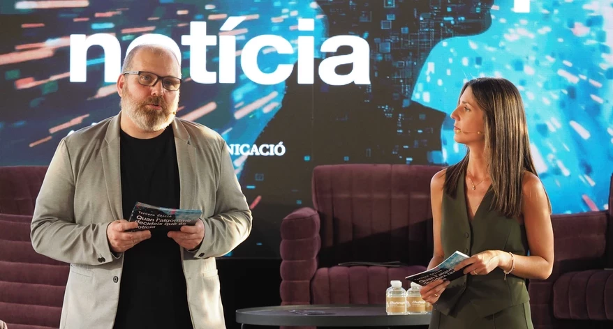 Marc Mundet i Alba Martínez, conductors de la gala.