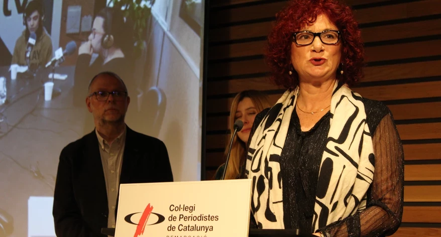 Fini Llaó, locutora de La Cala Ràdio