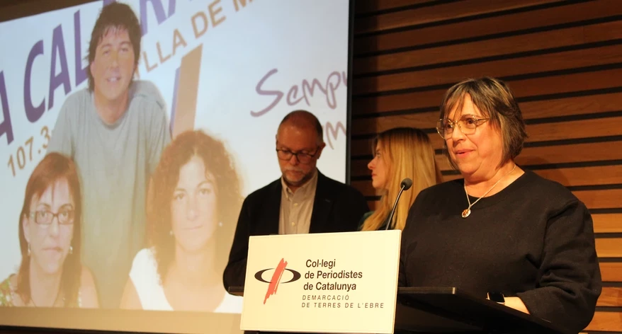 Inma Llaó, locutora de La Cala Ràdio