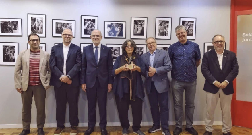 Premi_Vazquez_Montalban_Amira_Hassa_Autor_Jordi_Salinas_01.png