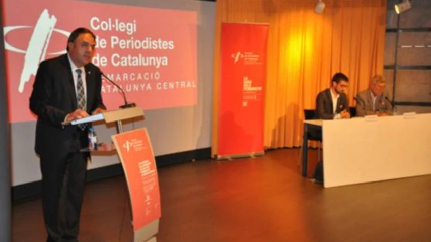 L'alcalde de Manresa durant l'acte inaugural de la seu de Manresa