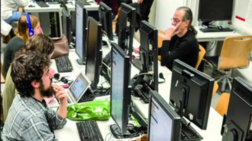 Els mitjans comencen a introduir restriccions als comentaris. (Foto: Dani Codina)