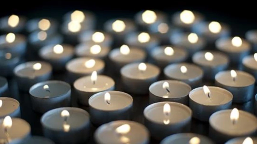 fesitve-candles.jpg