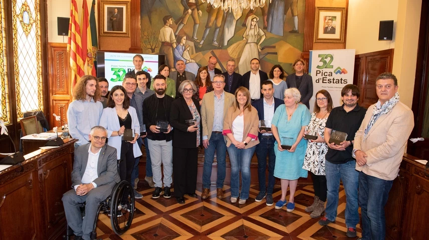 foto-de-grup-dels-premiats-en-el-32e-premi-pica-destats.jpg