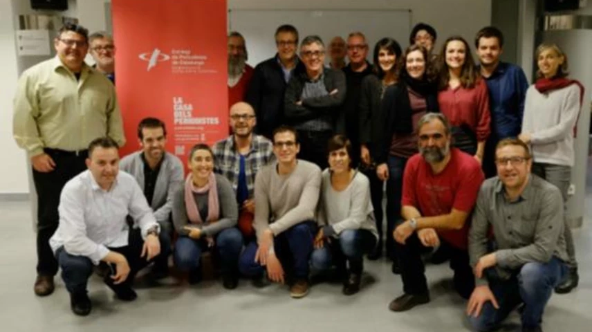 foto-grup-trobada-periodistes-2016-web.jpg