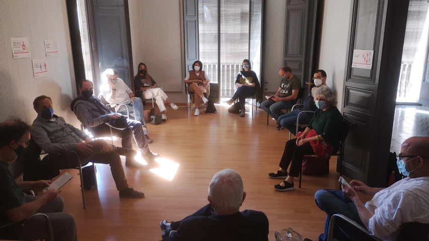 La trobada "Off the Record" amb Tomàs Alcoverro.