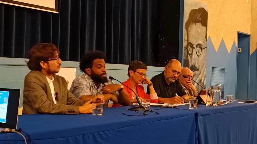 Els participants a la taula rodona sobre Periodisme i Exili