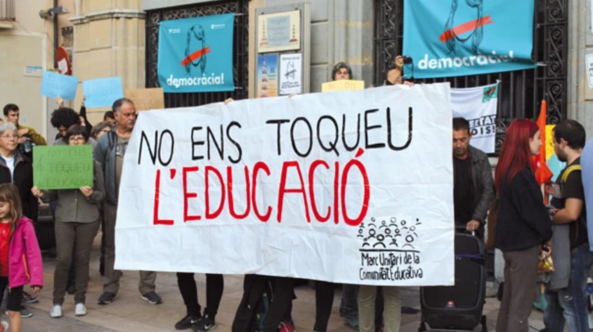 manifestacio-educativa-igualada-veuanoia-escola.jpg
