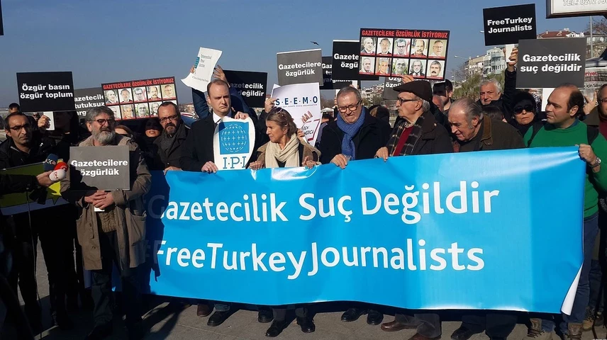 periodistes-turcs.jpg