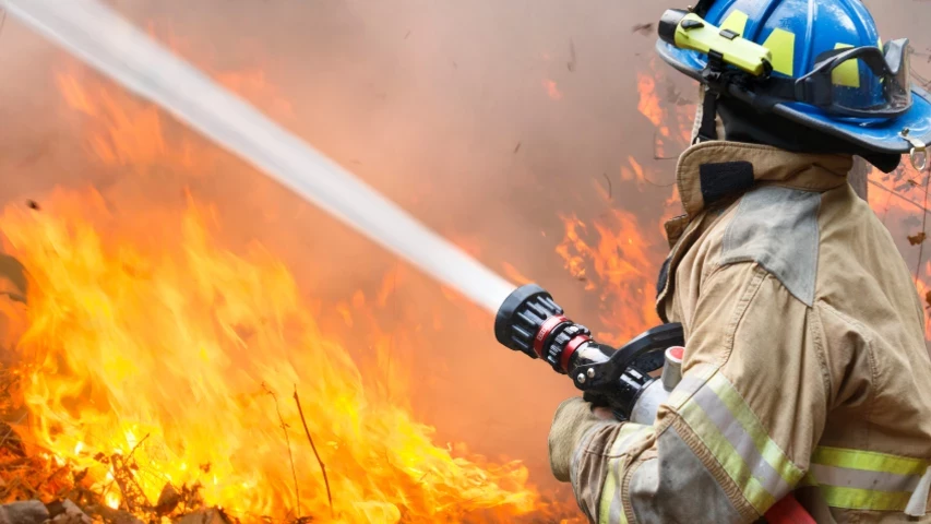 Com informar sobre els incendis forestals