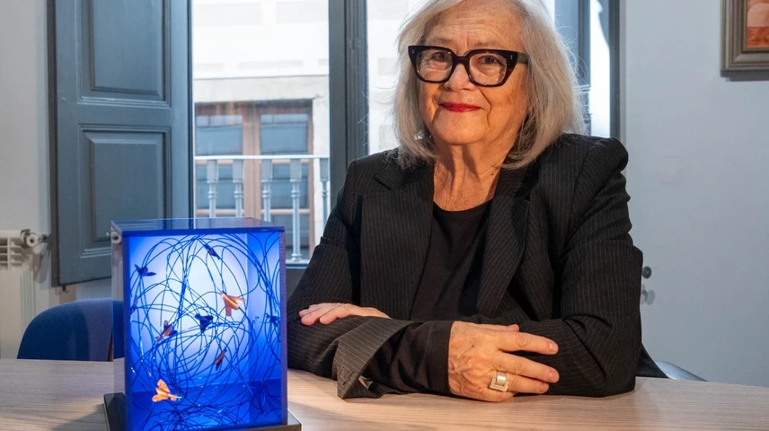 Montserrat Costa, al costat de la seva Mosca. 