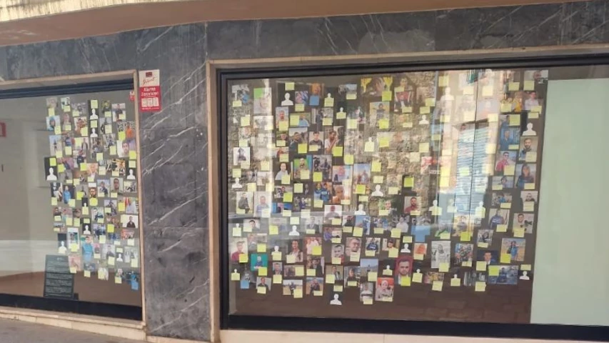 L'exposició està a l'aparador de l'antiga Can Riules.