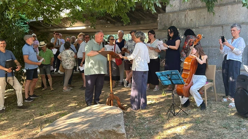 Un moment de l'acte de record a Narcís-Jordi Aragó.