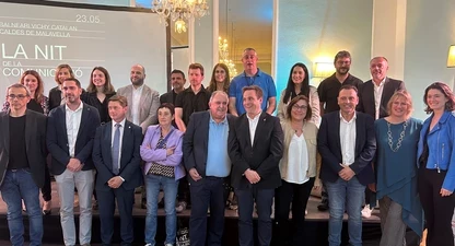 Foto de família dels protagonistes de la I Nit de la Comunicació de la Selva. 