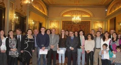 Els guardonats amb les autoritats. Foto: Hermínia Sirvent