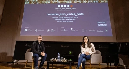 Carles Porta, abans de començar la conversa amb Paula Brujats.
