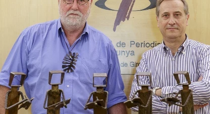 Xavier Raventós, autor de les Mosques 2013, i Narcís Genís, president de la Demaració de Girona del Col·legi